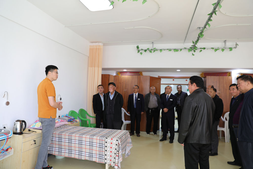 山東聯(lián)興建設(shè)集團舉行紀(jì)念改革開放 暨建企40周年慶祝大會(德州晚報報道)
